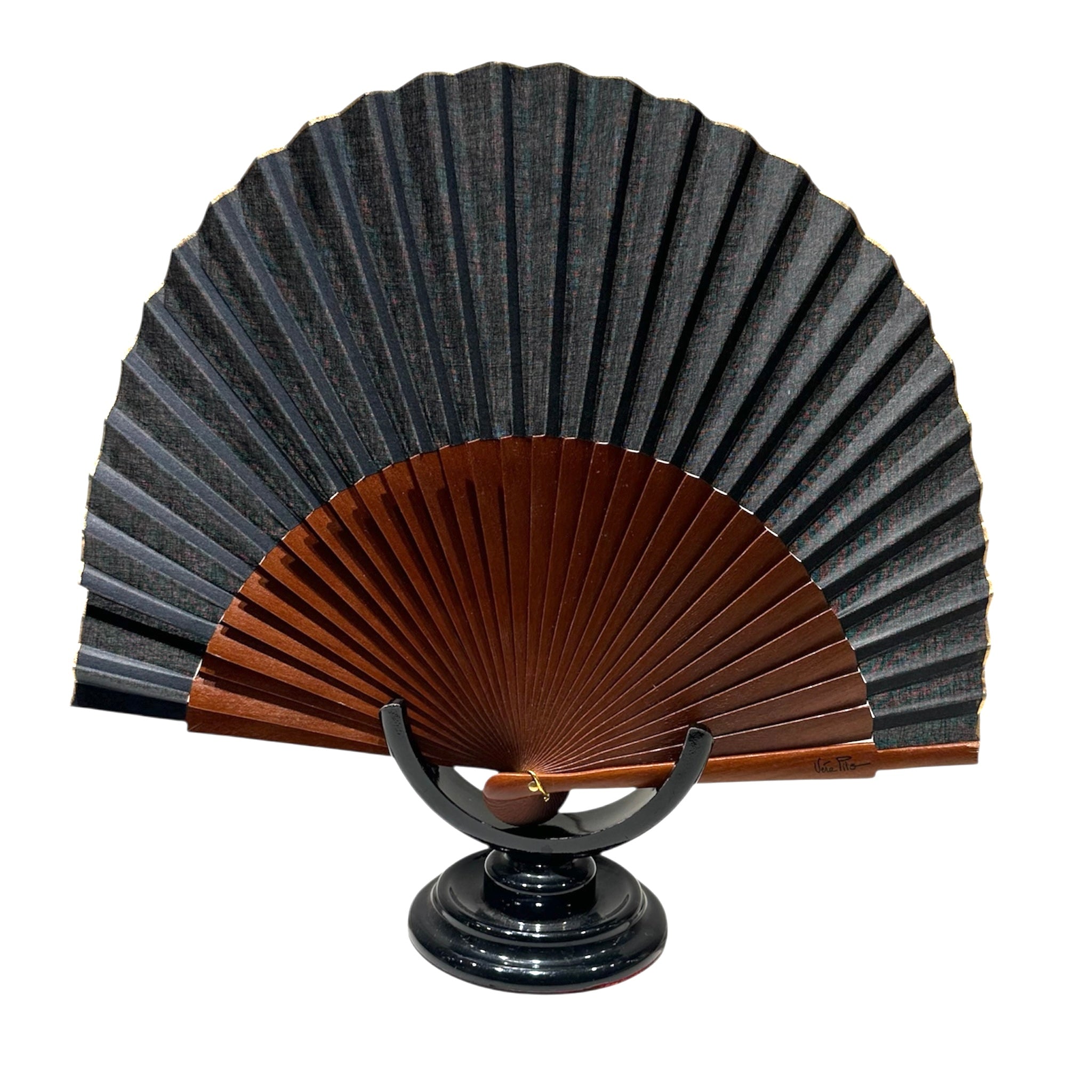 Oval black fan