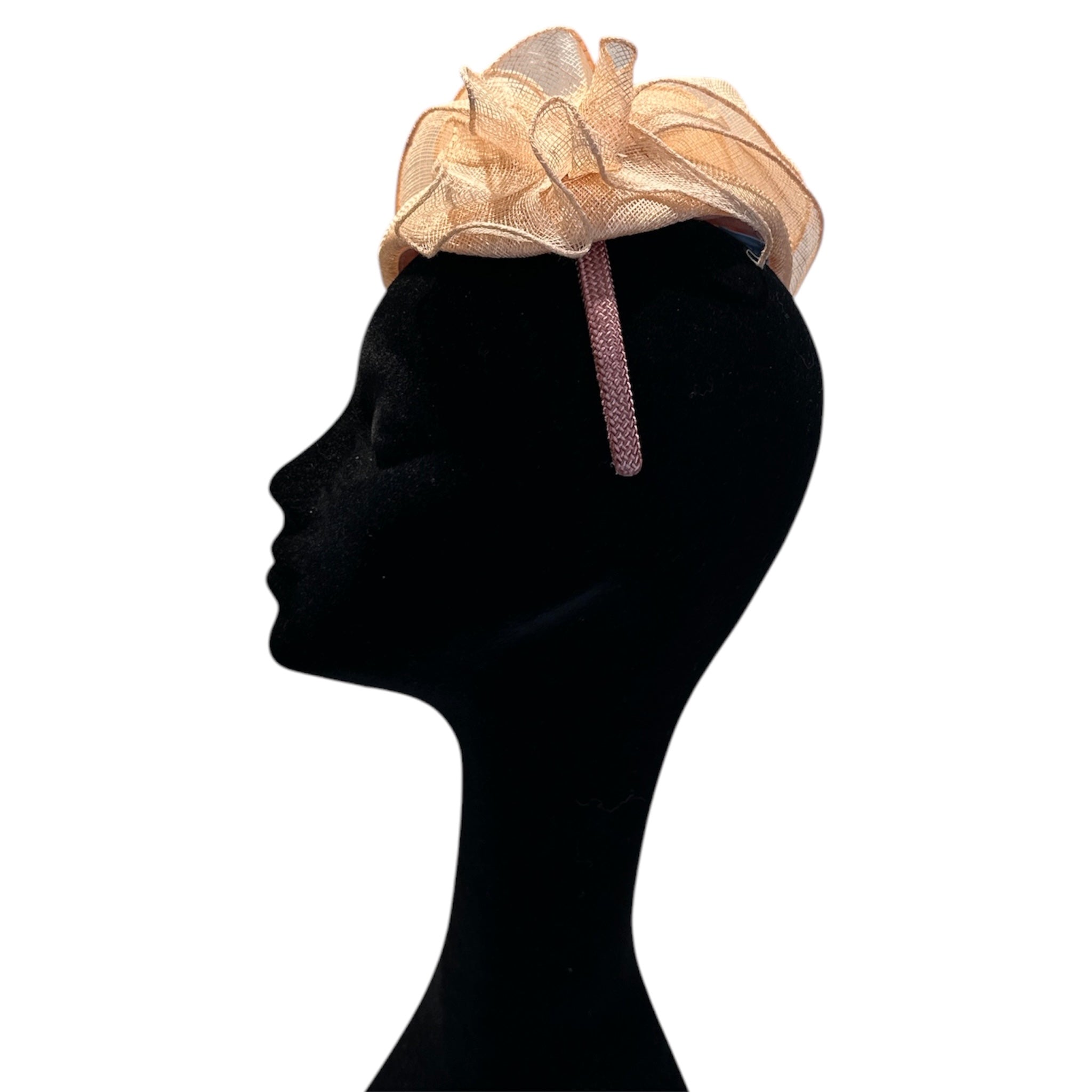 Fascinator da cerimonia color rosa carne