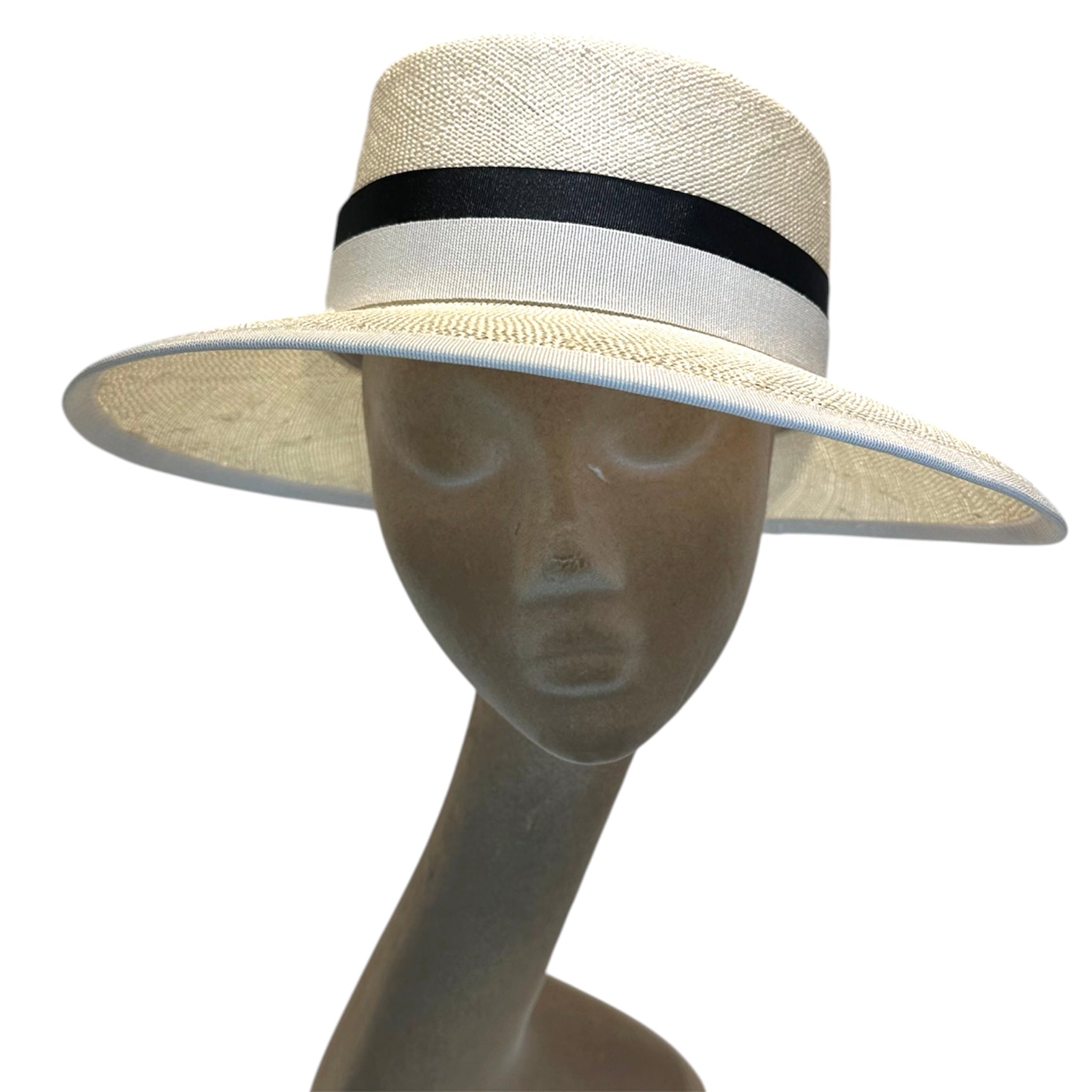 Cappello bianco con grosgrain bicolore