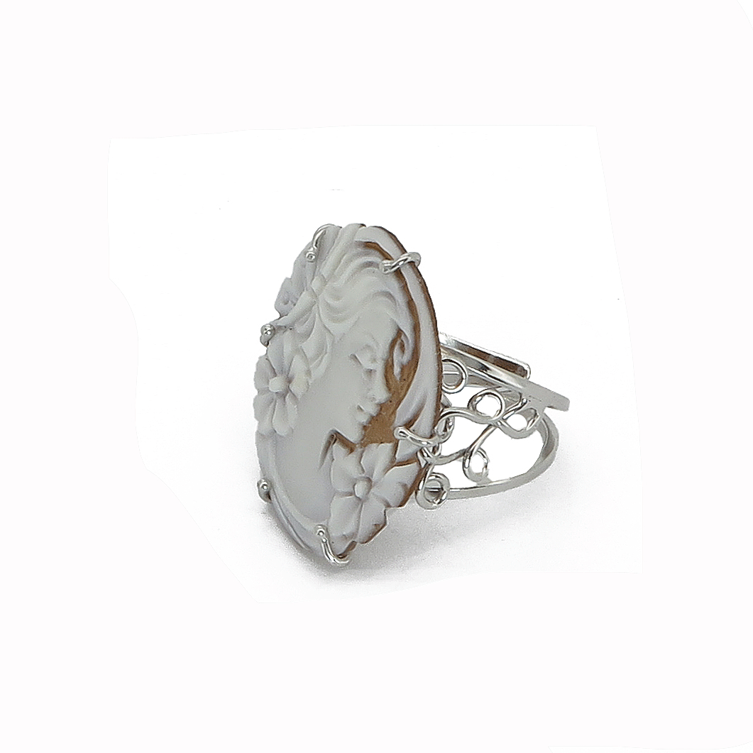 Anello in argento con cammeo