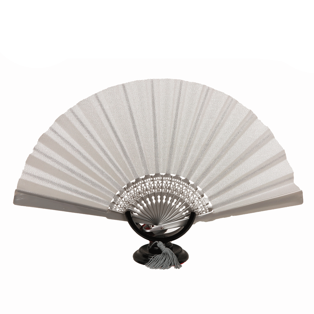 Fan in silver lamé