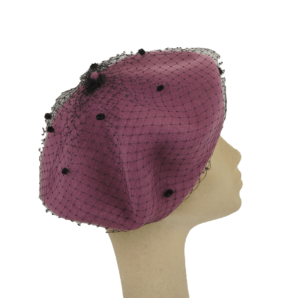 Basco in lana malva con veletta