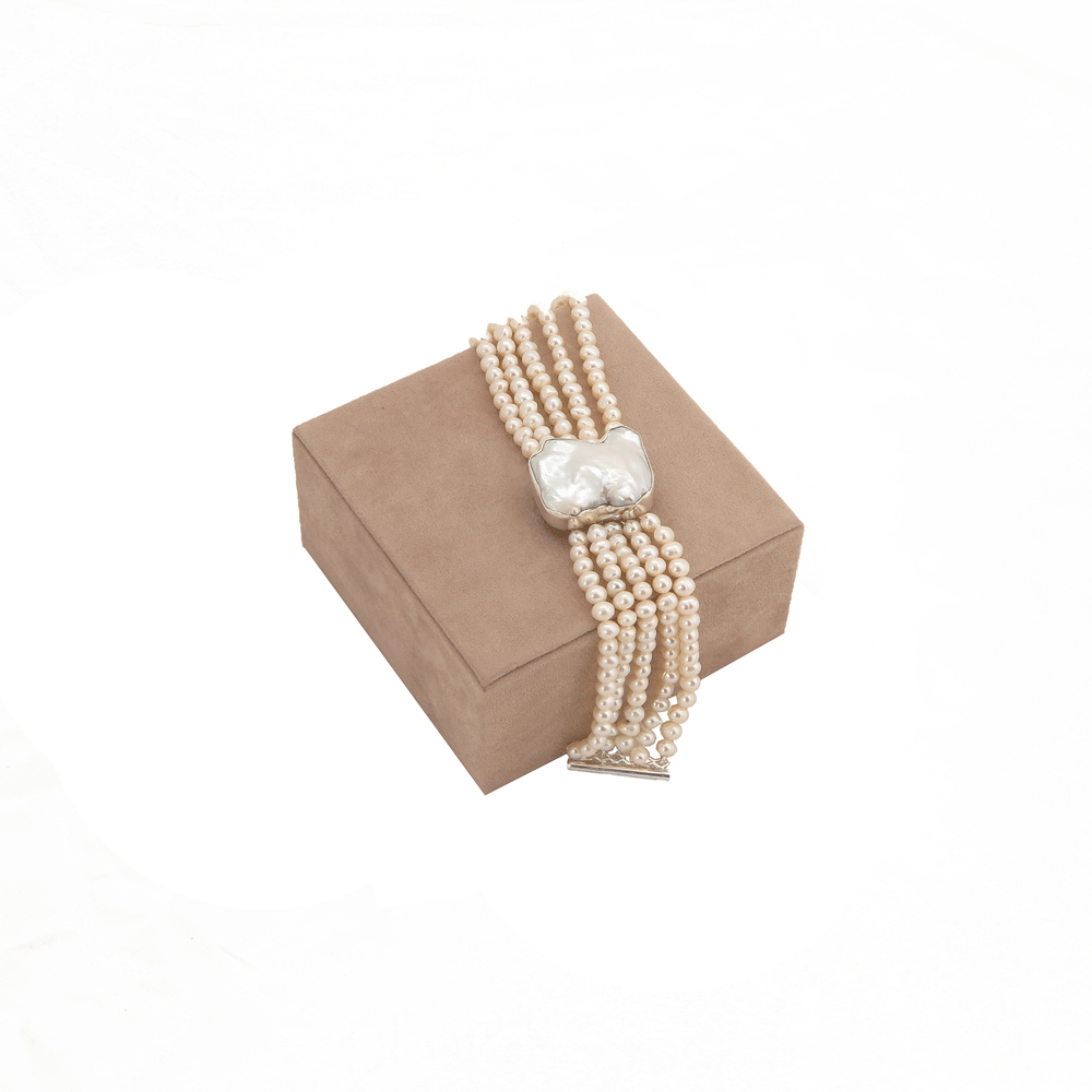 Five strand pearl bracelet