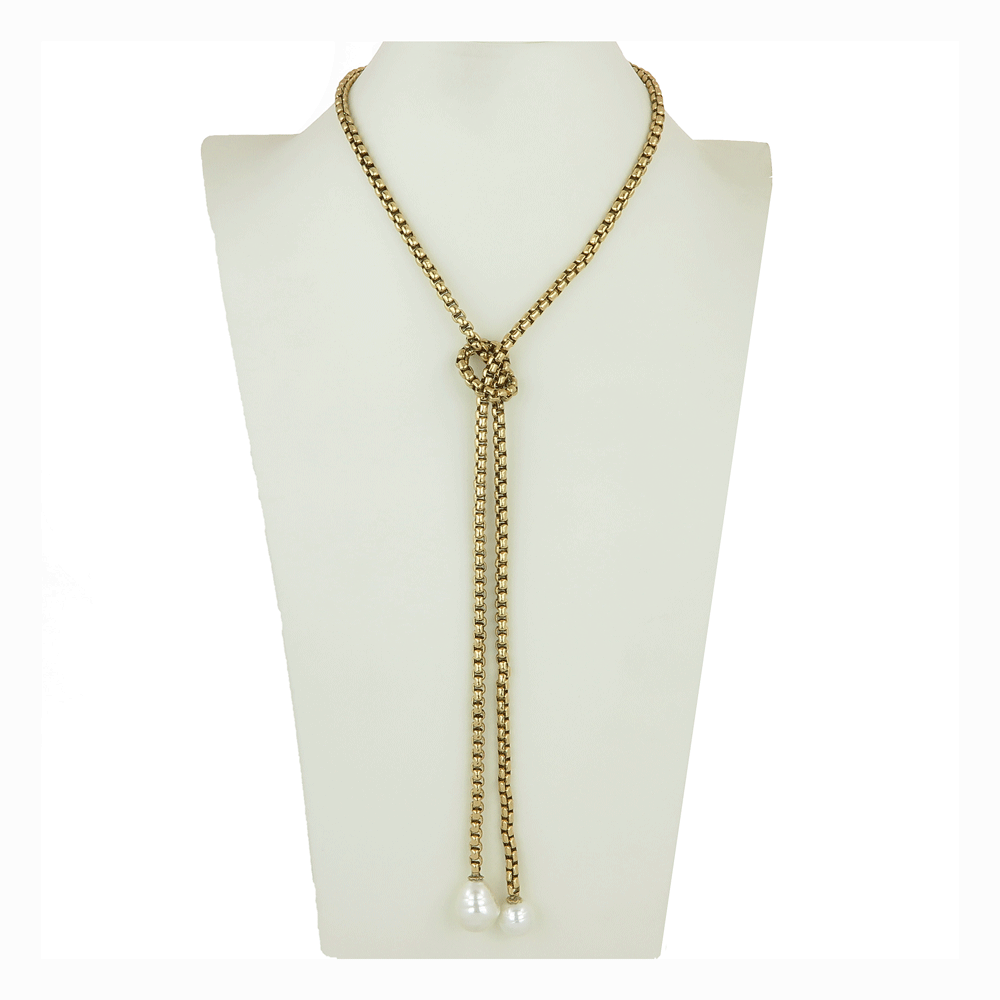 collana con nodo dorata e perle