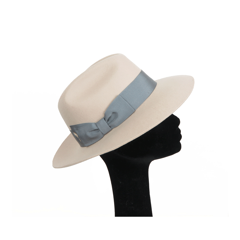 Cappello fedora in feltro sabbia