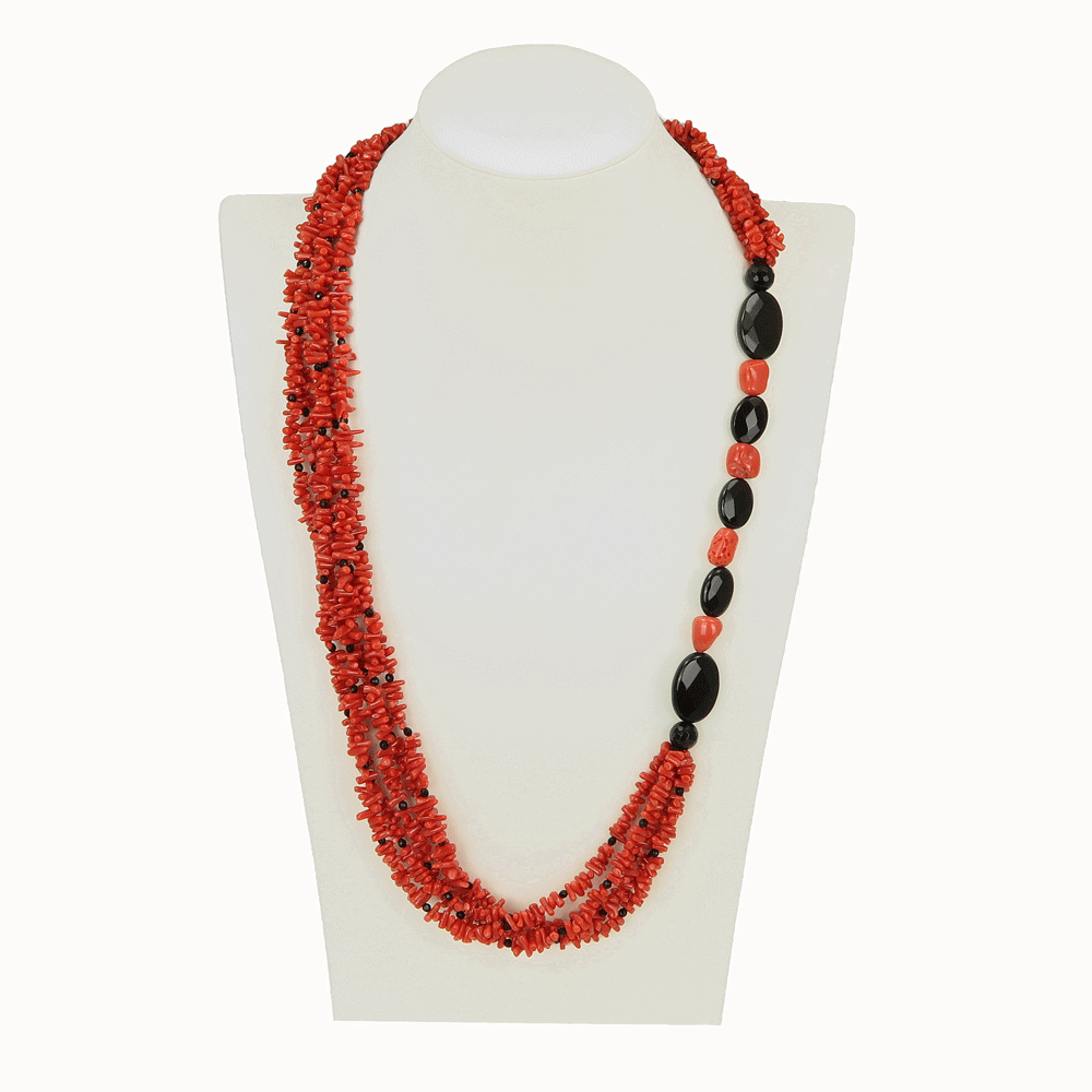 Collana in corallo rosso a quattro fili e onice