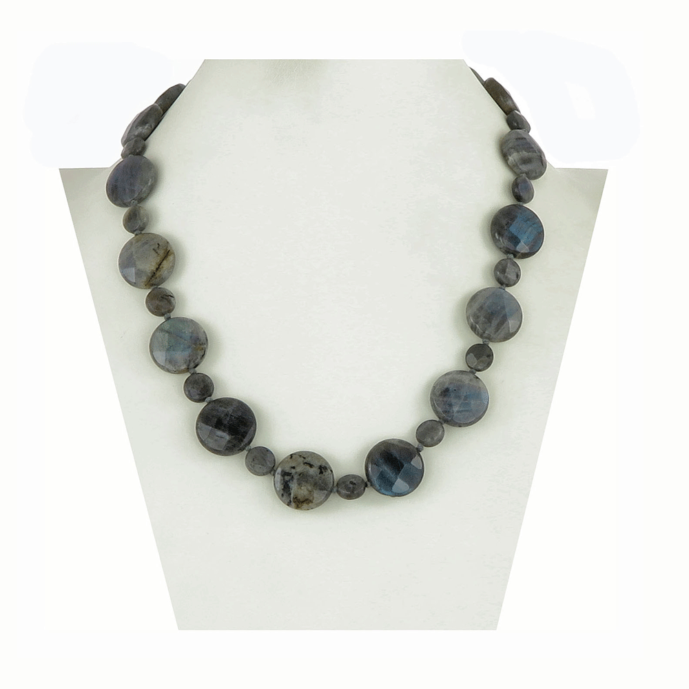 Collana con agata grigio fumé