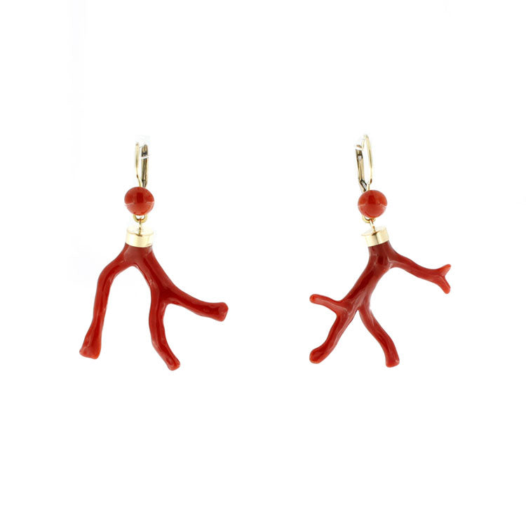 18 kt gold earrings and red coral branches