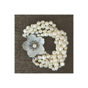 Torchon bracelet with freshwater pearls
