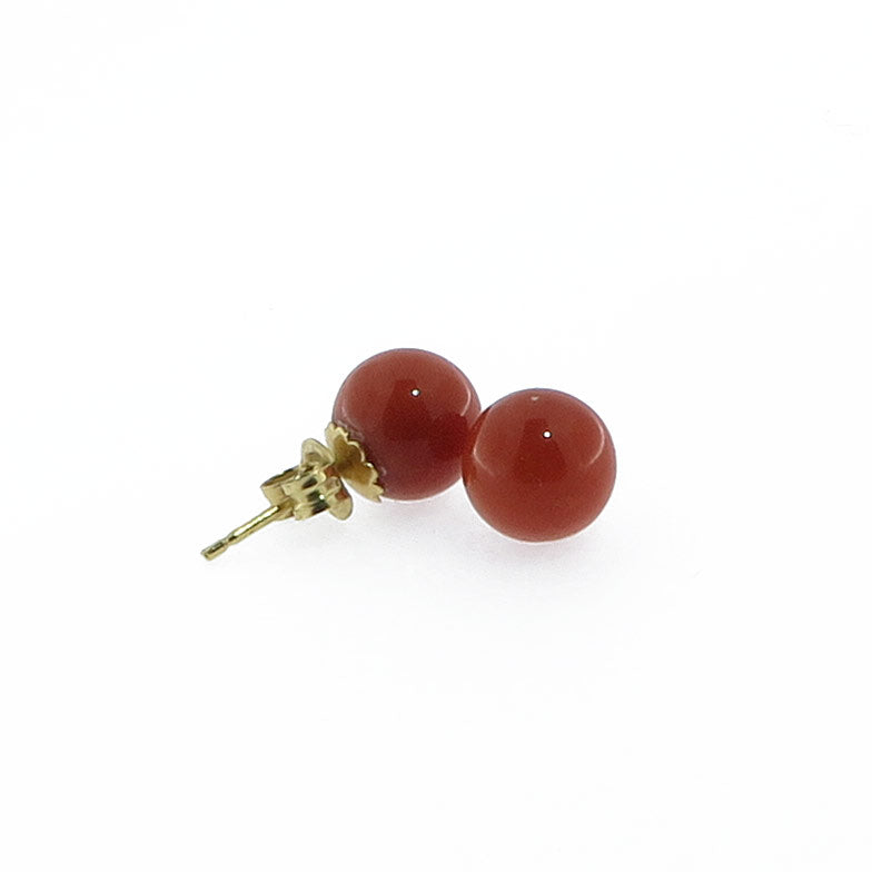 18 kt gold earrings with 6 mm coral ball