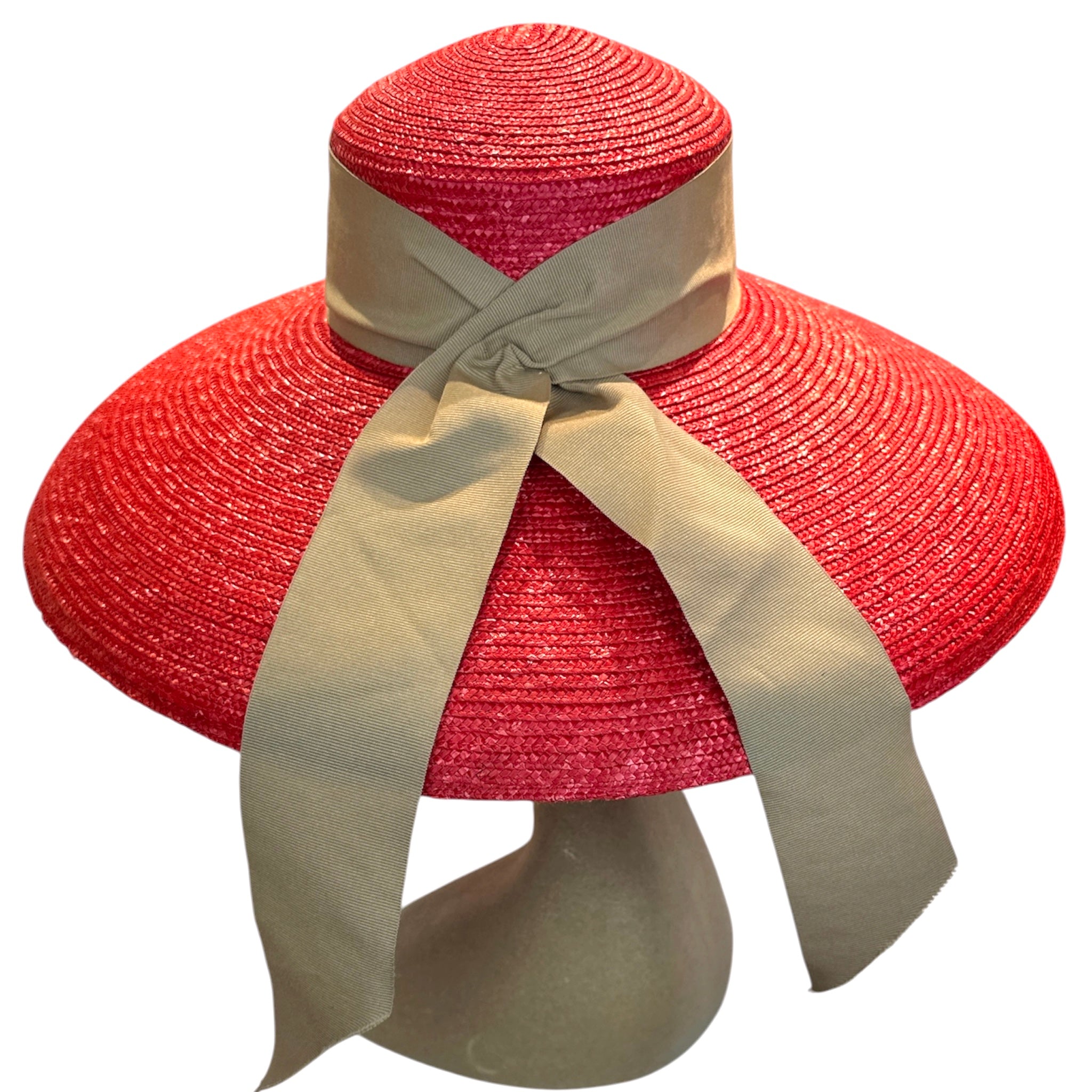 Cappello di paglia rosso a tesa larga