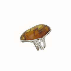 Anello in ambra e argento