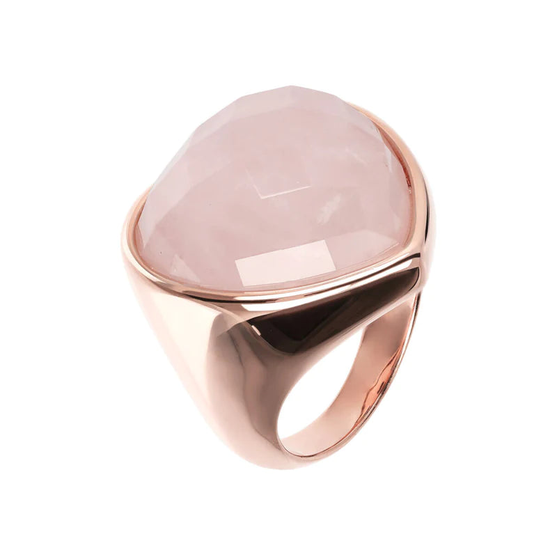 Heart-shaped ring with rose quartz