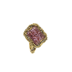 Rigid bracelet in brass with dark pink crystal