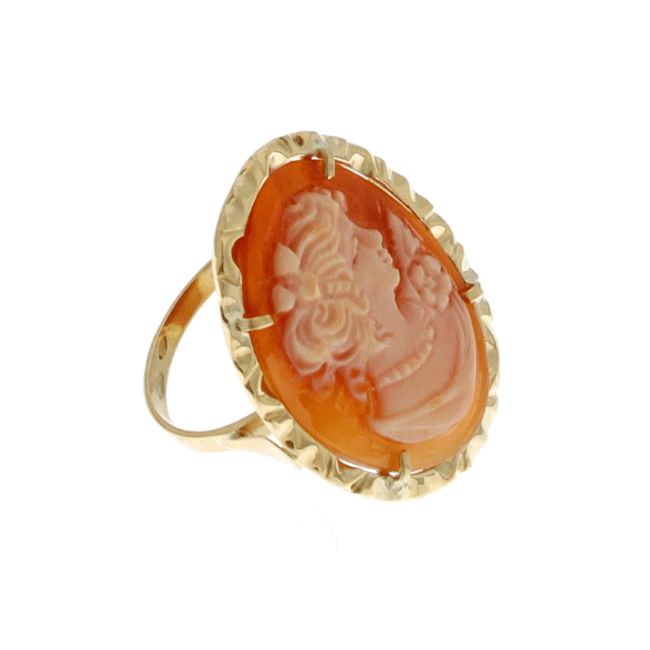 Gold ring with cameo