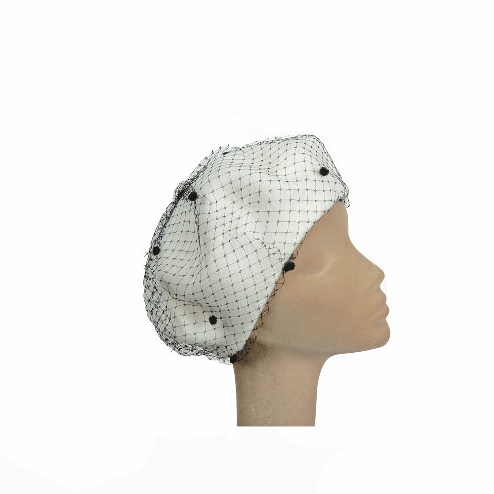 Basco in lana bianco con veletta