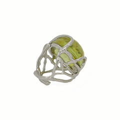 Anello in ambra verde e argento