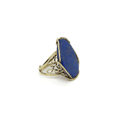 Anello con lapislazzuli in argento dorato