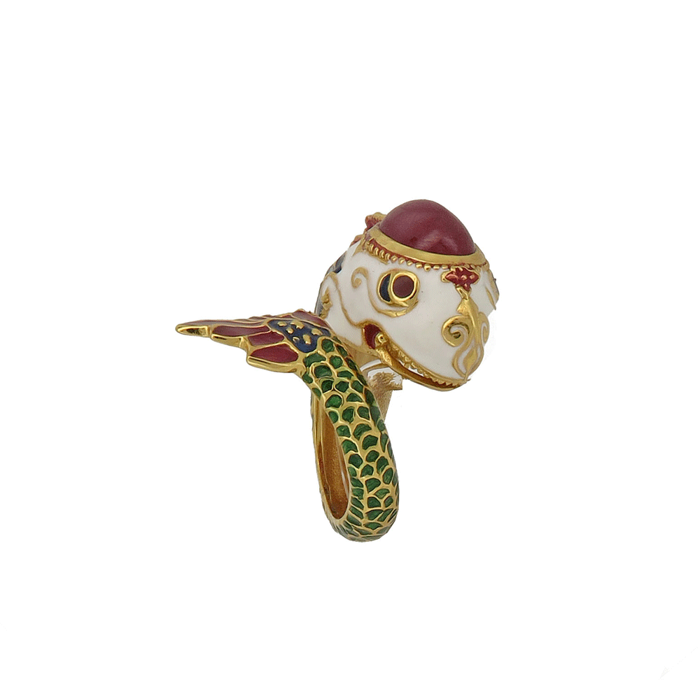 Anello in argento dorato con pesce smaltato