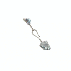 Collana di perle barocche grigie