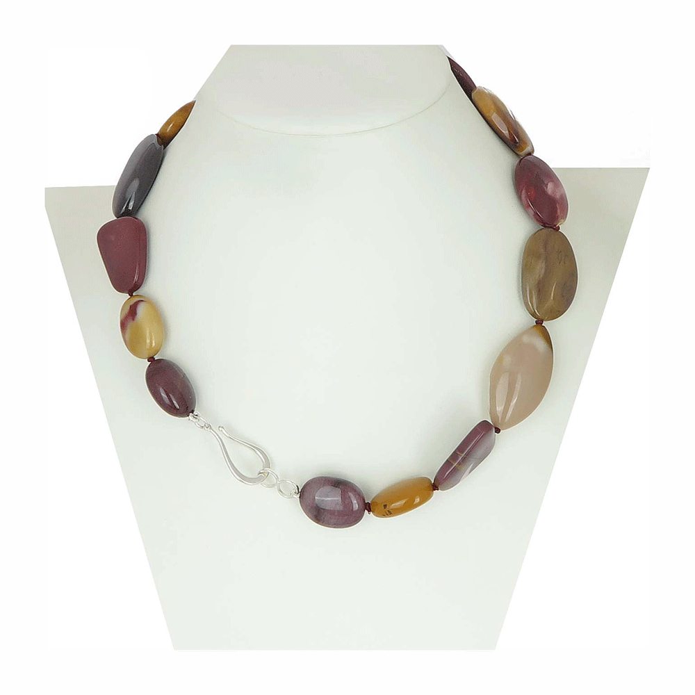 Collana di mokaite