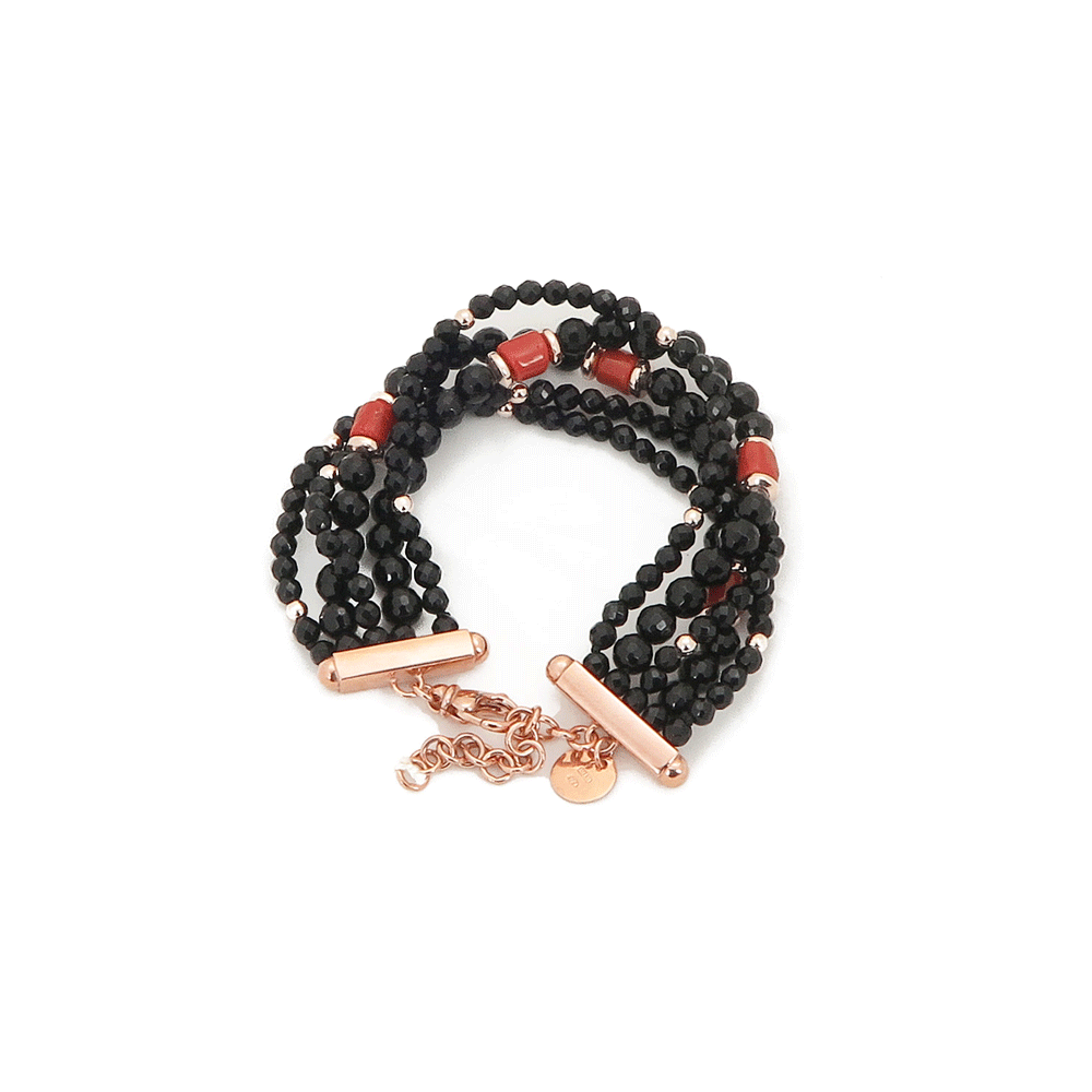 Bracciale in corallo e onice a cinque fili