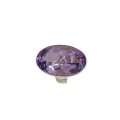 Anello in argento con ametista sfaccettata