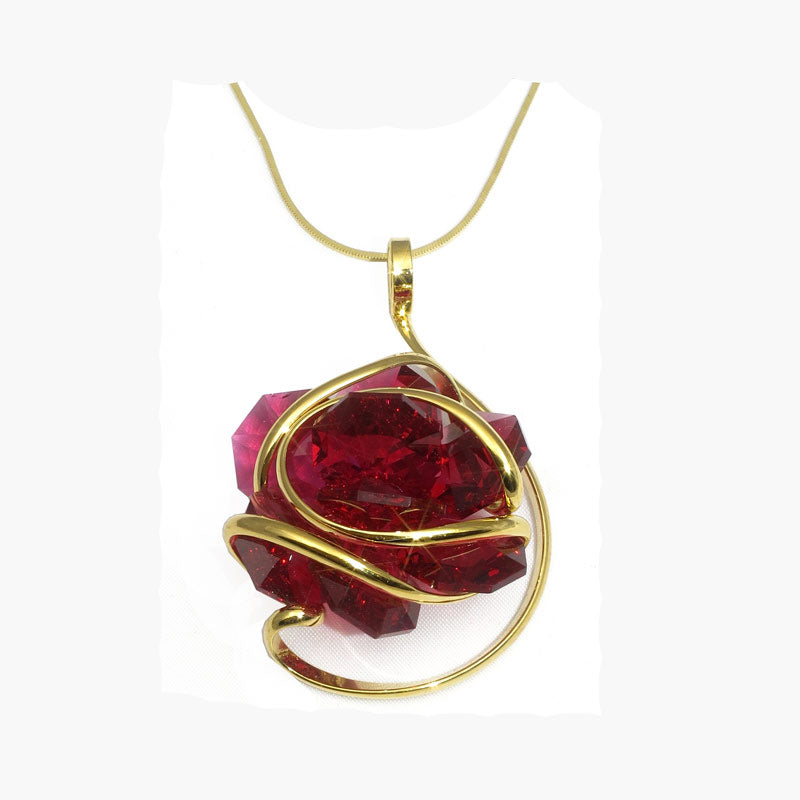 Collana con fiore di cristalli