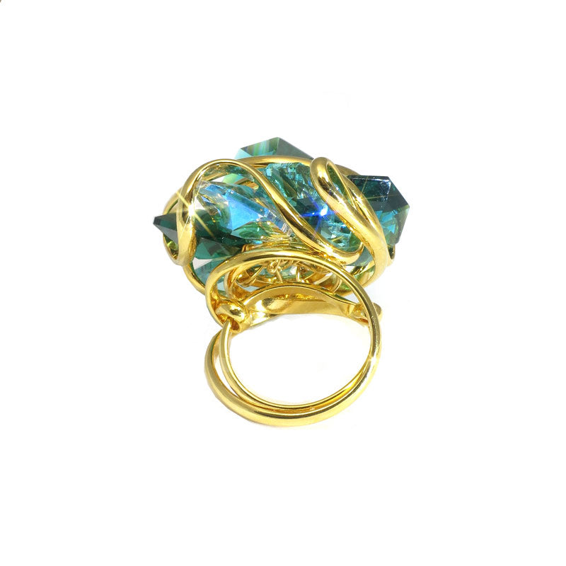 Ring with crystal flower