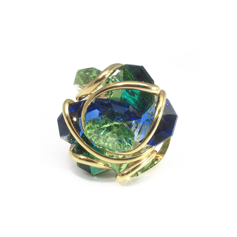 Anello con fiore di cristalli
