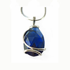 Rhodium-plated pendant with crystal drop
