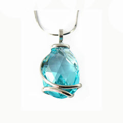 Rhodium-plated pendant with crystal drop