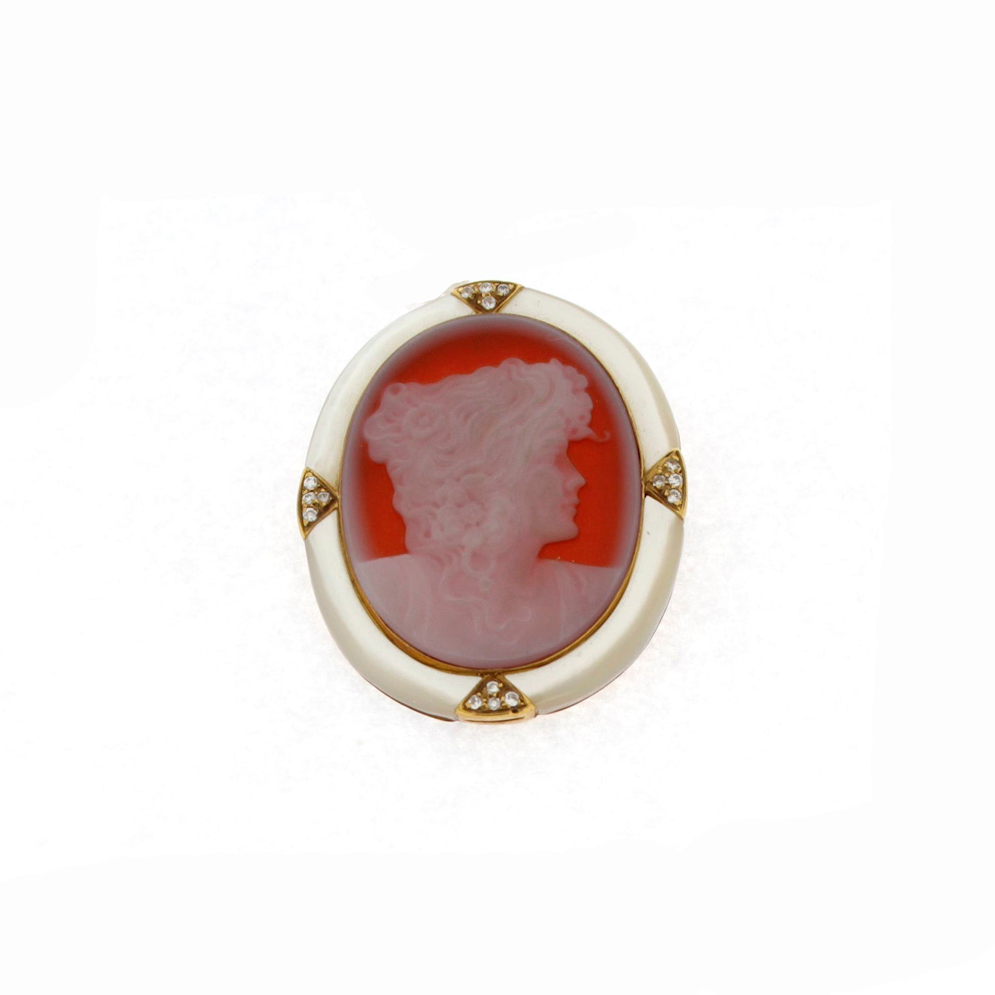 Spilla e ciondolo in oro con cammeo corniola