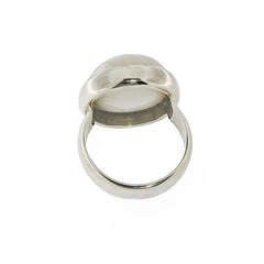 Silver ring with mabé pearl