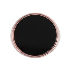 Anello chevalier rosè con onice nero