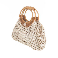 Borsa a uncinetto color cipria con manici in bamboo