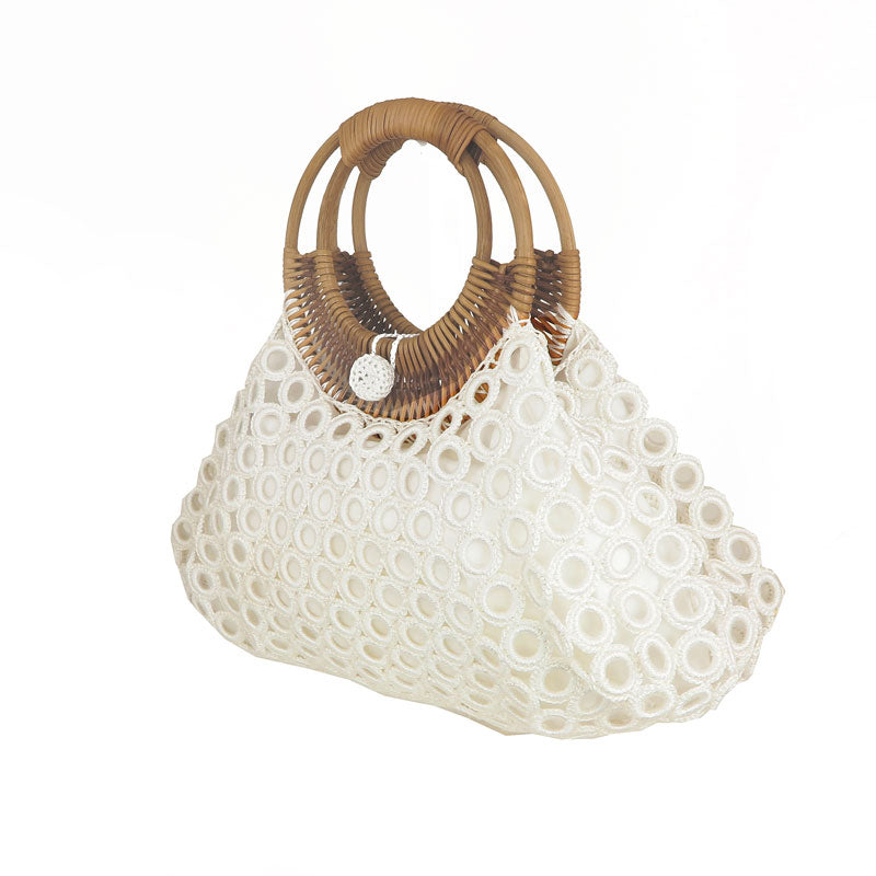 Borsa a uncinetto bianca con manici in bamboo
